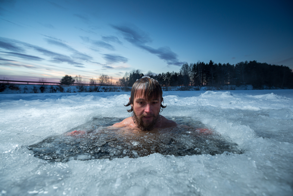 Cold plunges for rejuvenation and relaxation. 1 shutterstock 1541193470